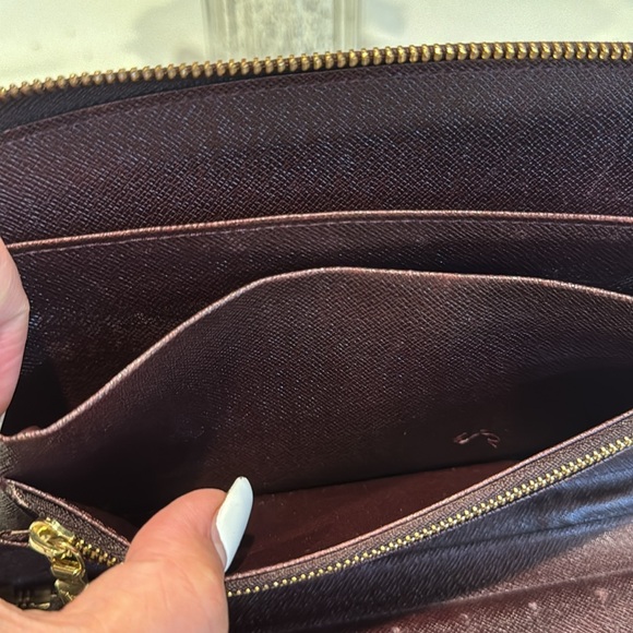 Authentic Louis Vuitton Tyga organizer - Picture 13 of 16